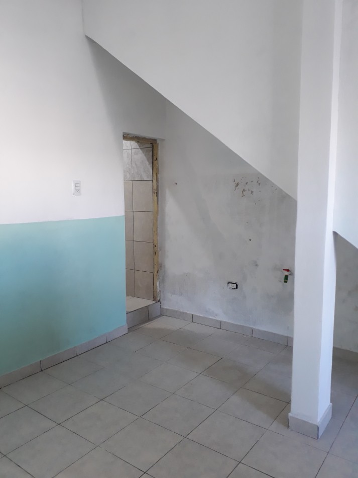 ALQUILER DEPH DE UN AMBIENTE CON TERRAZA( Al frente)