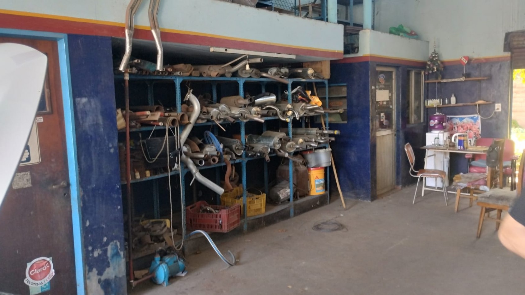 ALQUILER DE AMPLIO GALPON, EXCELENTE UBICACION EN ZONA COMERCIAL