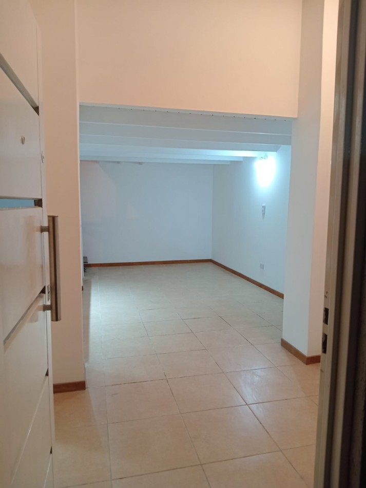 ALQUILER PH 2 AM INTERNO - REMODELADO A NUEVO - EXCELENTE UBICACION