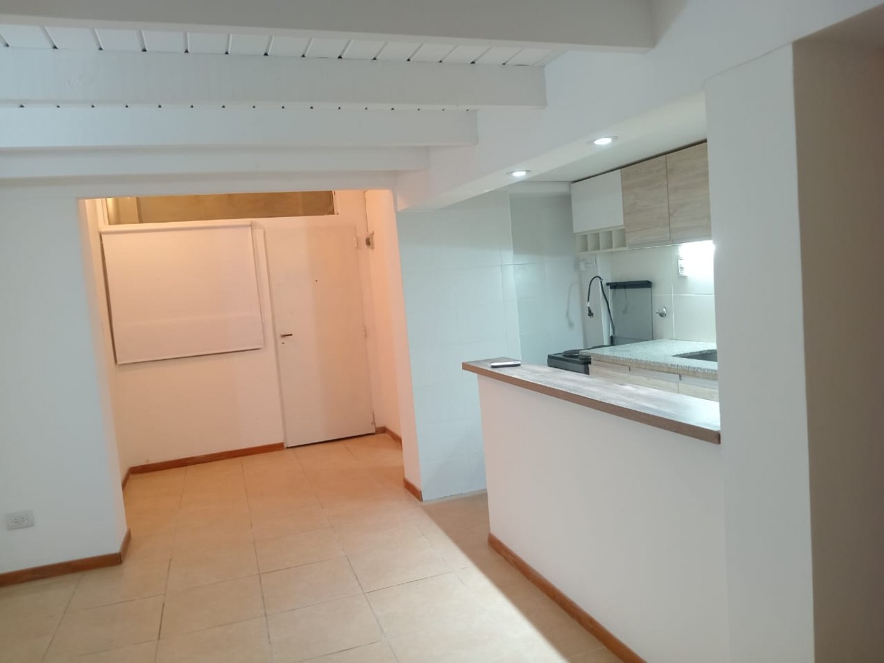 ALQUILER PH 2 AM INTERNO - REMODELADO A NUEVO - EXCELENTE UBICACION