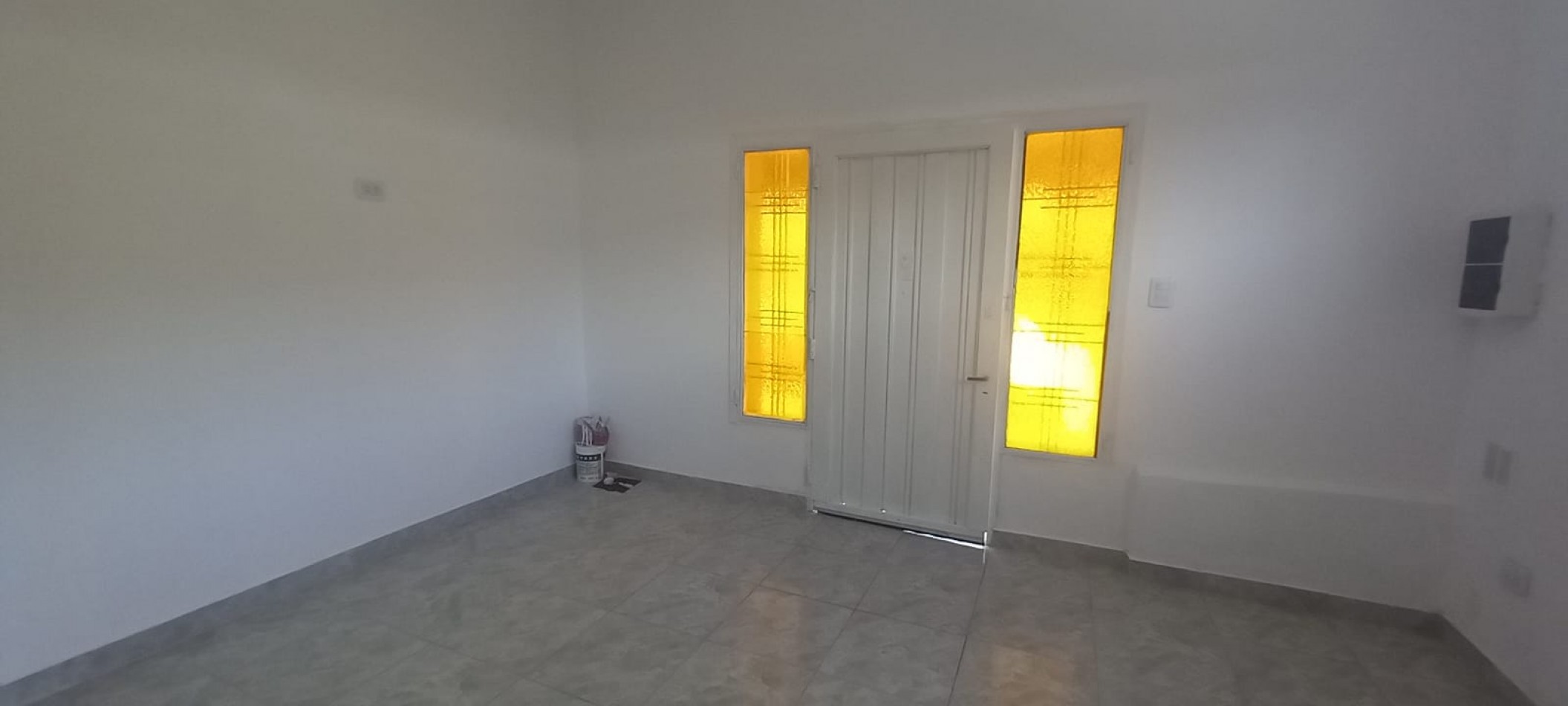 ALQUILER DE PH 2 AM A ESTRENAR AL FRENTE. 