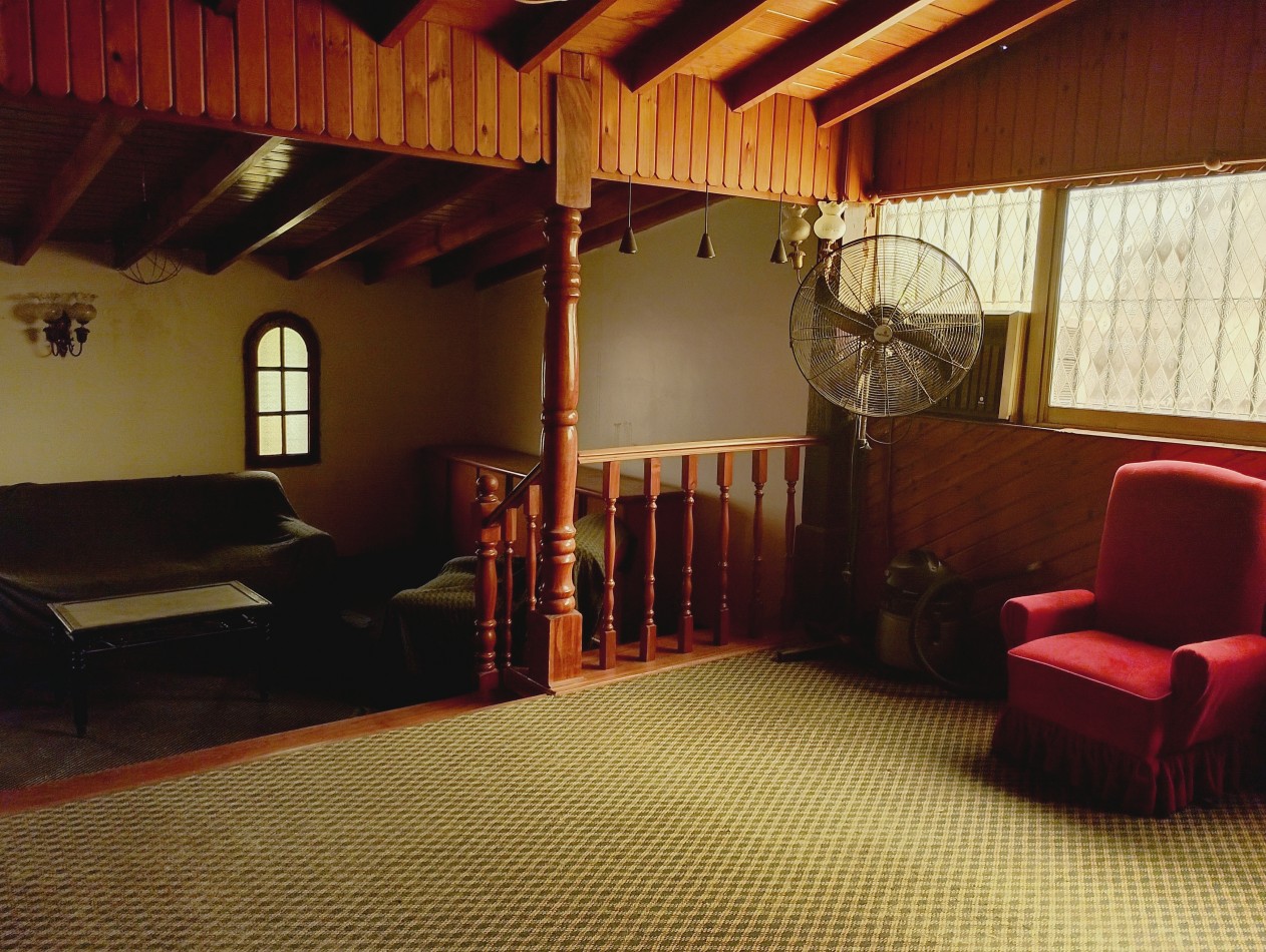 Alquiler de departamento 3am con patio.