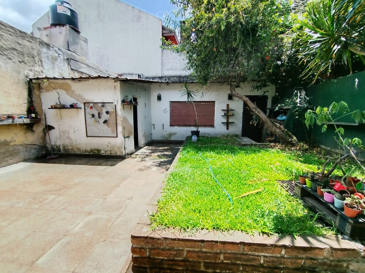 Alquiler de departamento 3am con cochera y patio con lavadero 