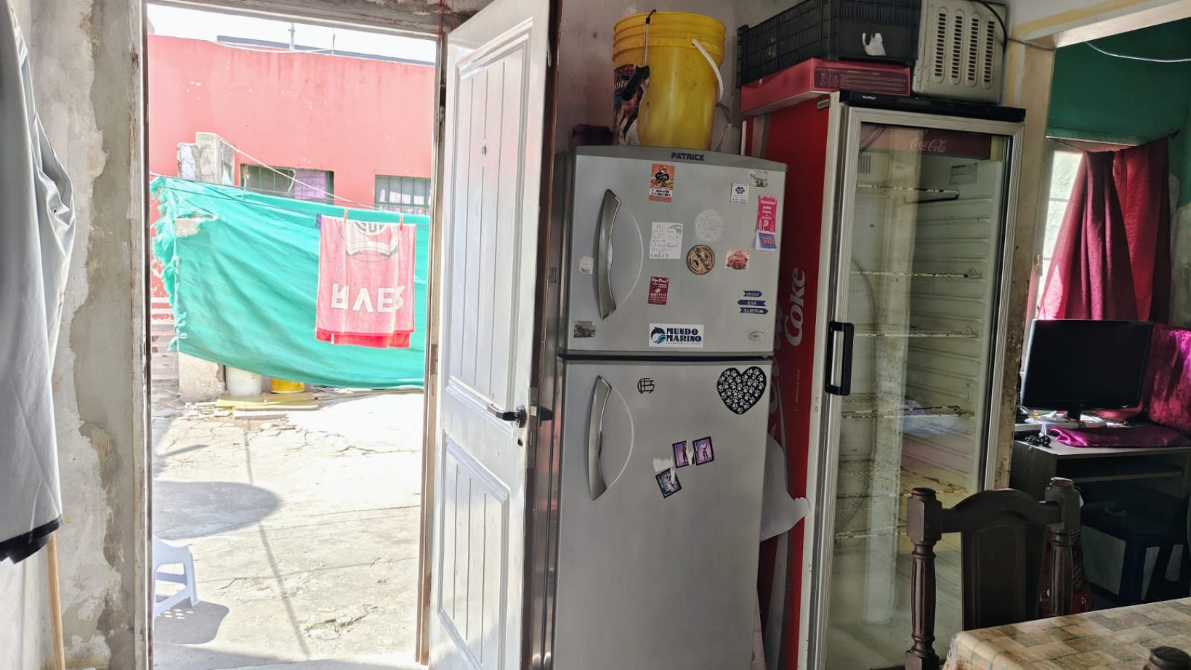 VENTA DE TERRENO CON 2 PH 3 Y 2 AMBIENTES A RECICLAR