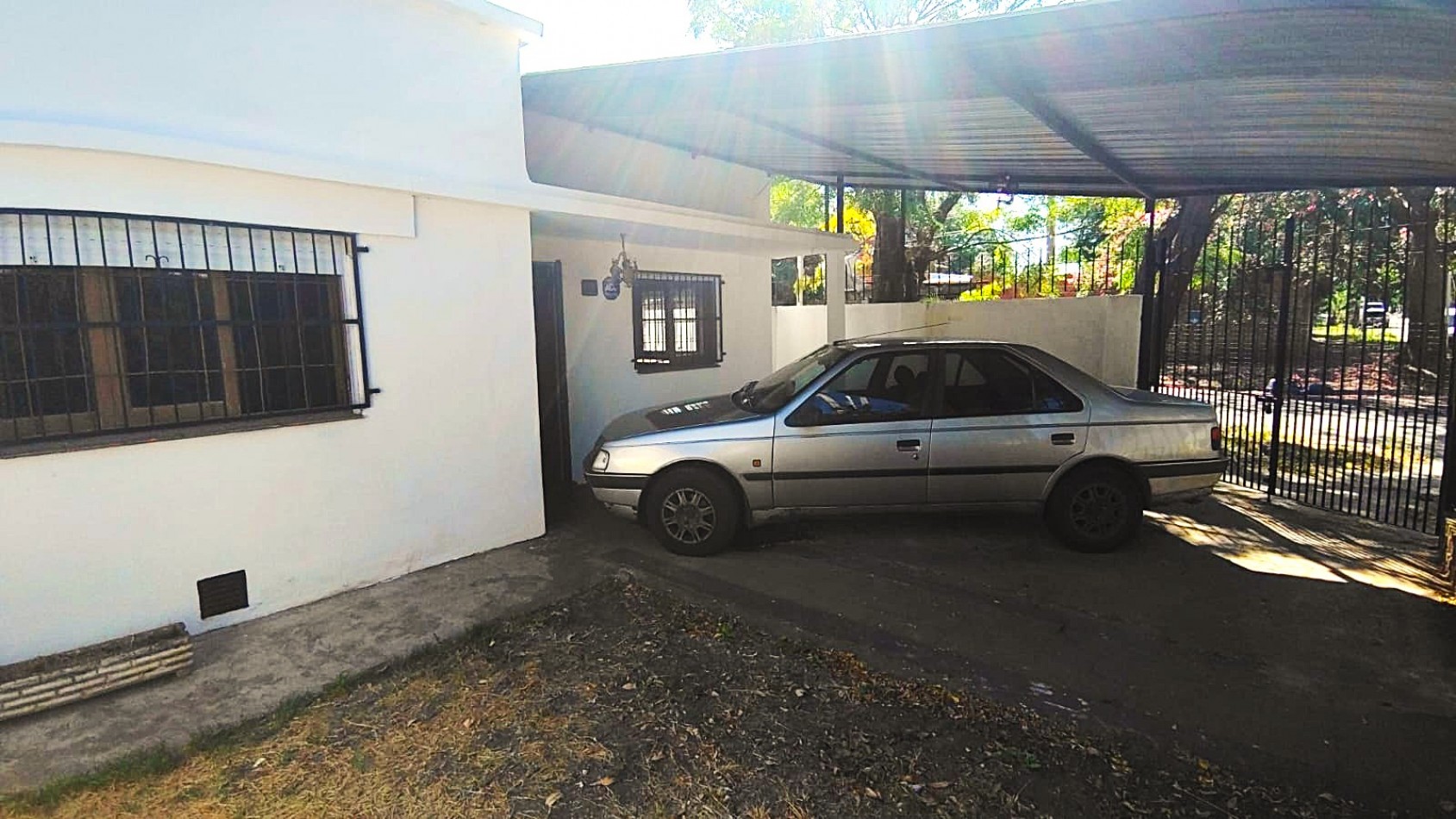 ALQUILER DE CASA 3 AMBIENTES