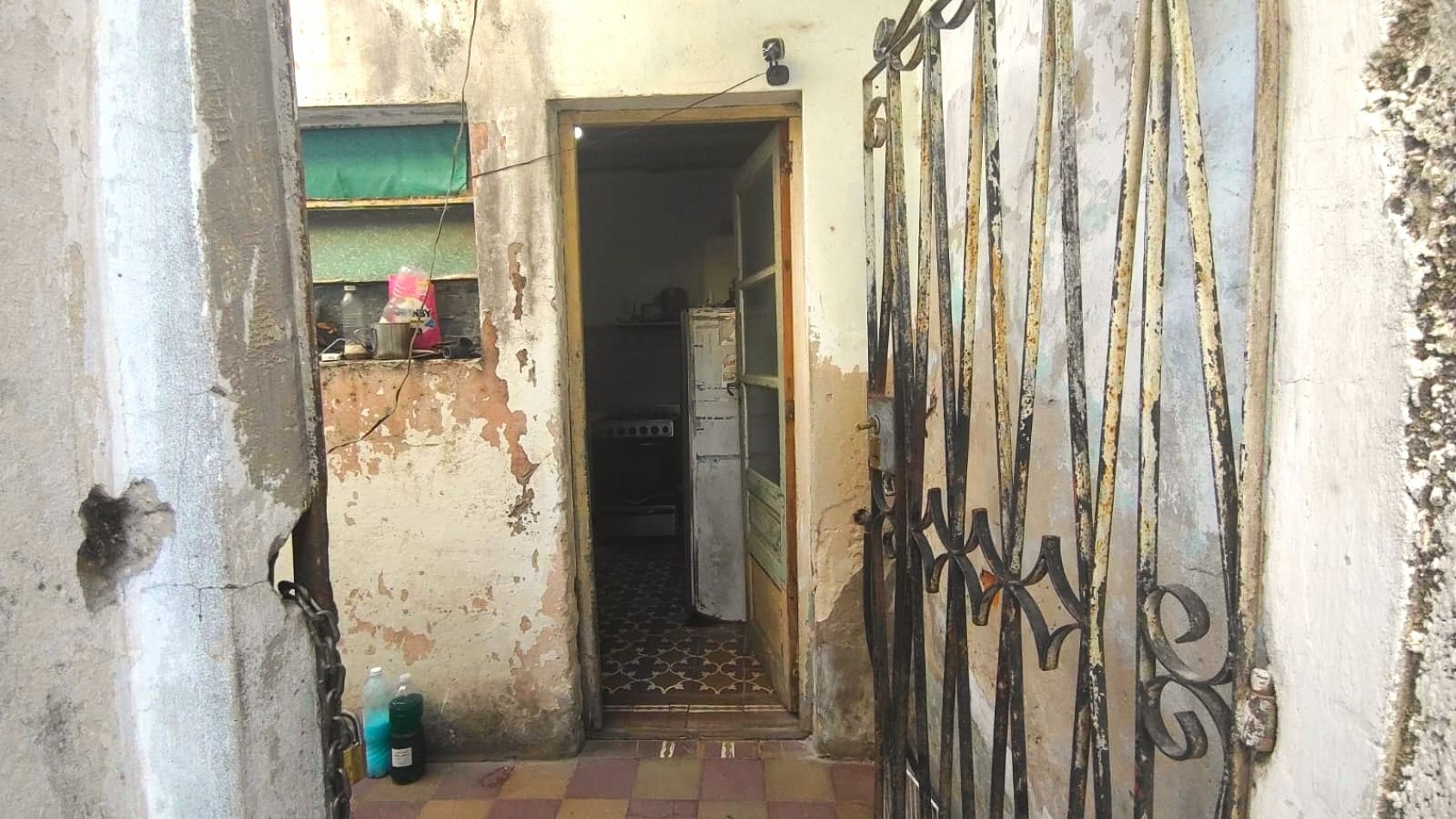 OPORTUNIDAD INVERSORES: VENTA PH INTERNO A RECICLAR EN MONTE CHINGOLO - USD 18.000