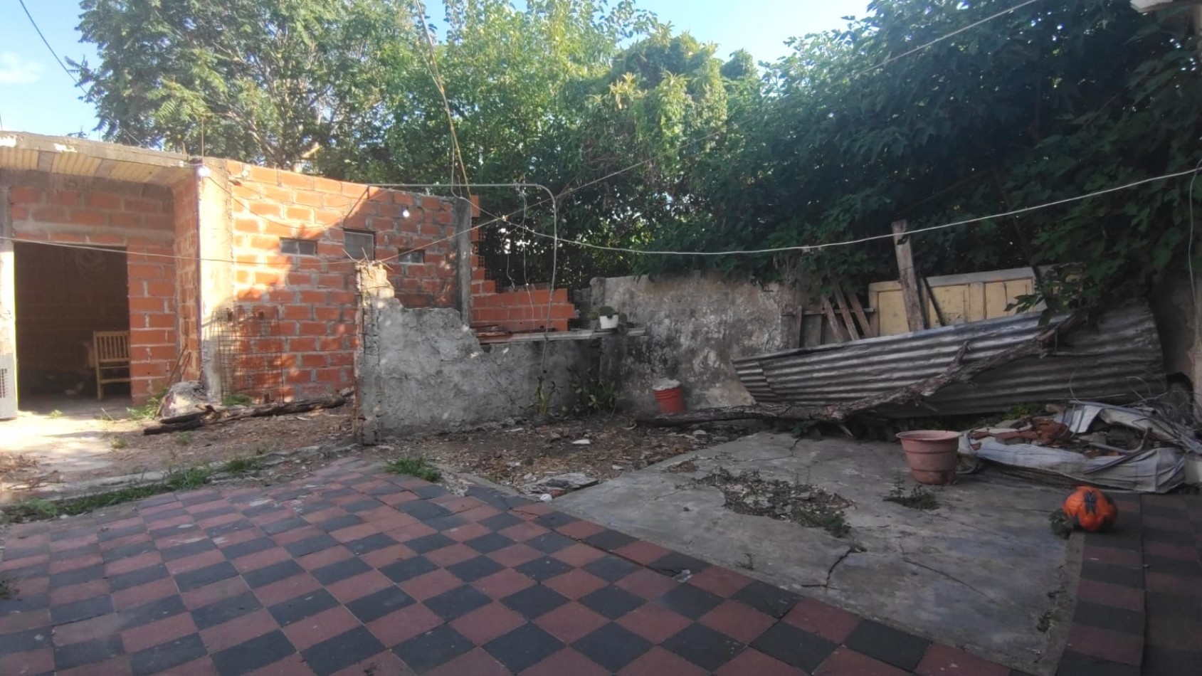 OPORTUNIDAD INVERSORES: VENTA PH INTERNO A RECICLAR EN MONTE CHINGOLO - USD 18.000