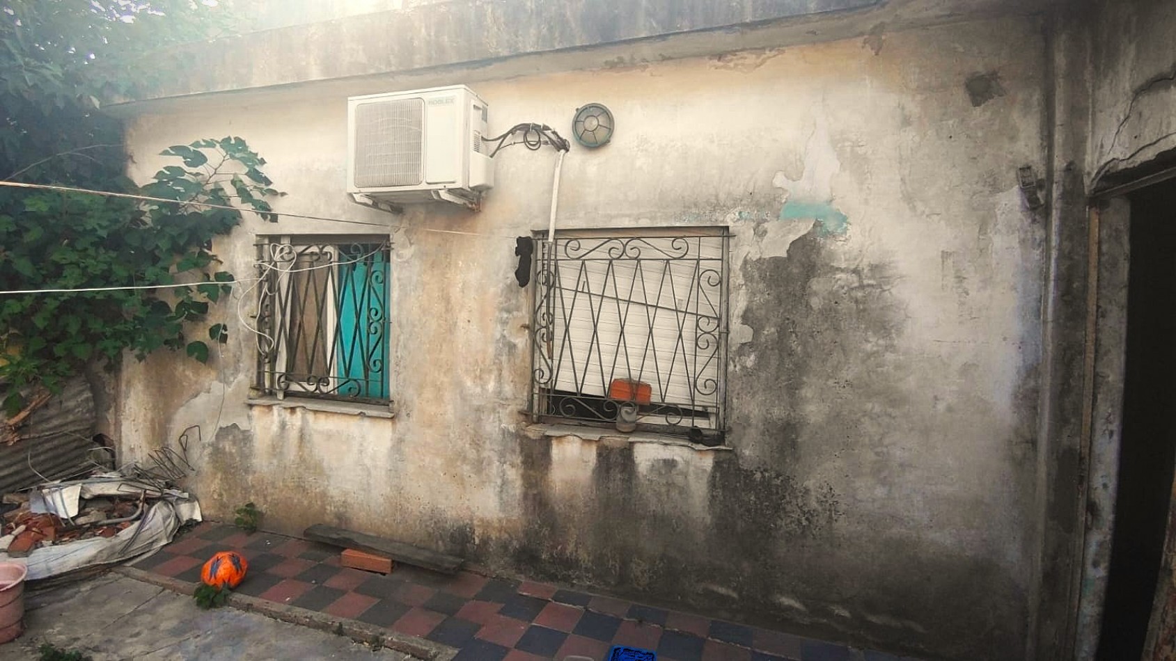 OPORTUNIDAD INVERSORES: VENTA PH INTERNO A RECICLAR EN MONTE CHINGOLO - USD 18.000