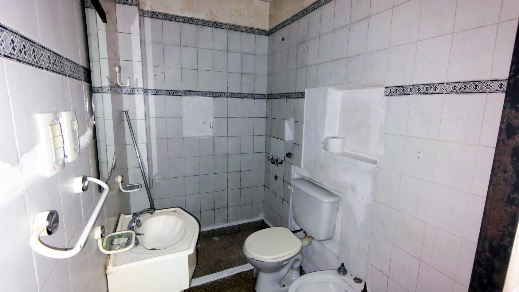 ALQUILER DEPARTAMENTO PH 3 AMBIENTES CON 2 PATIOS