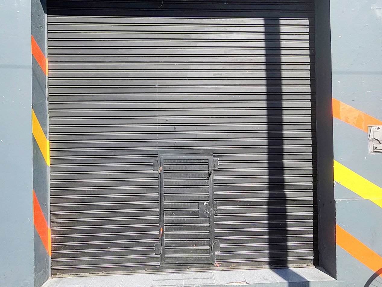 ALQUILER DE LOCAL COMERCIAL EN EXCELENTE ESTADO - VALENTIN ALSINA