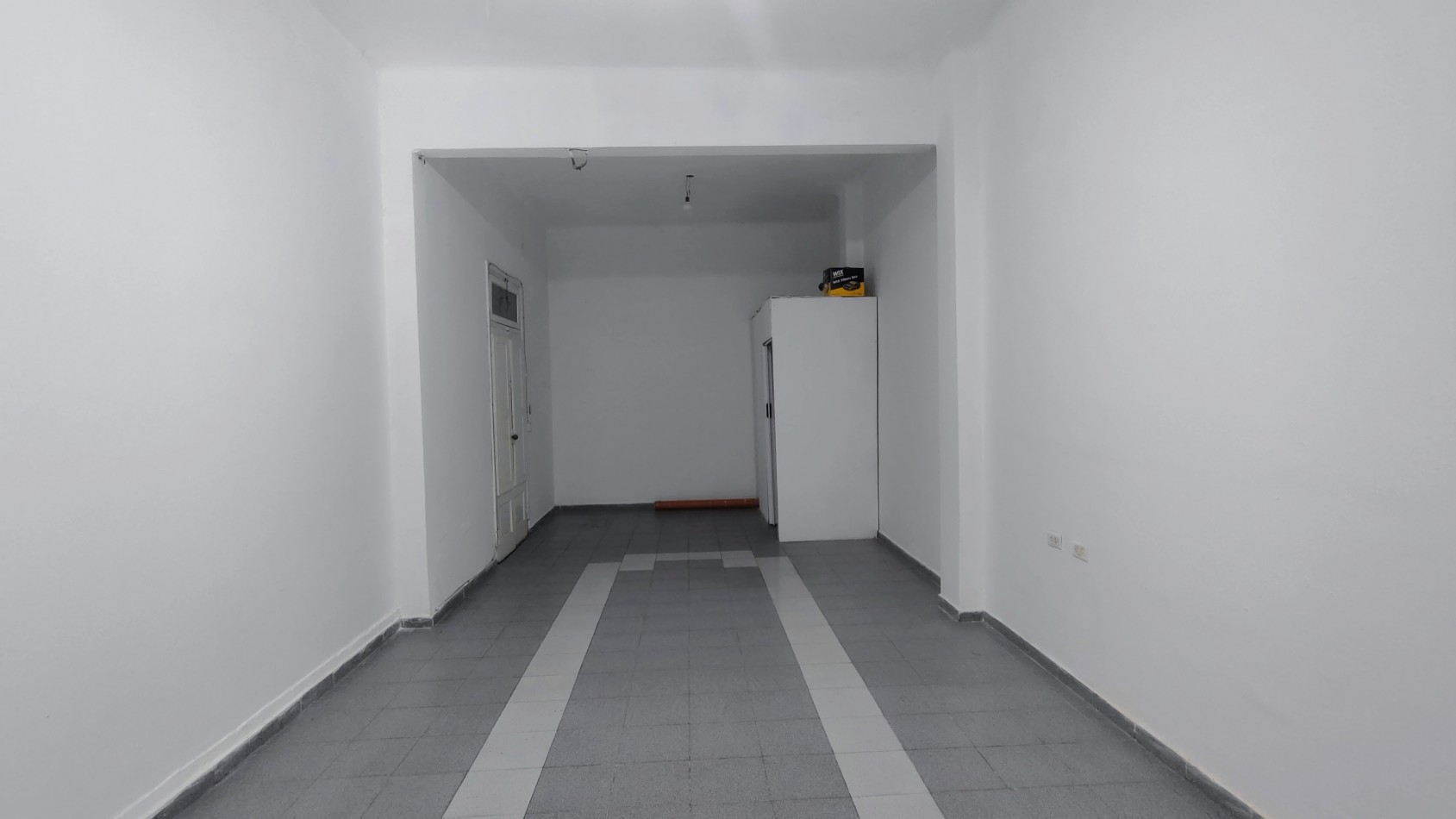 ALQUILER DE LOCAL COMERCIAL EN EXCELENTE ESTADO - VALENTIN ALSINA