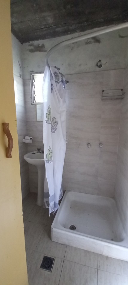 venta de casa mas dptos en block.