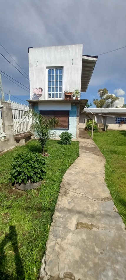 venta de casa mas dptos en block.
