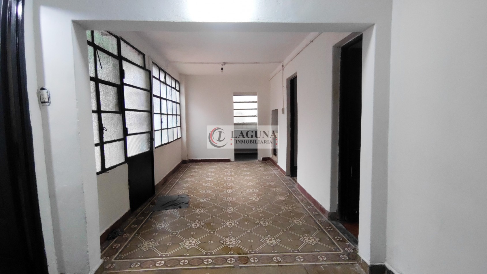 ALQUILER DE PH 3 AMBIENTES CON PATIO Y GARAGE CUBIERTO