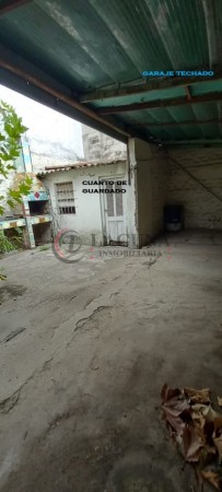 VENTA DE CASA EN ESQUINA CON TERRAZA, PATIO Y GARAJE + DTO 2 AM A TERMINAR