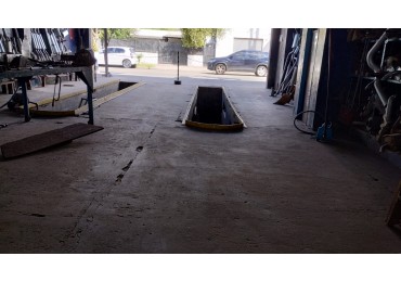 ALQUILER DE AMPLIO GALPON, EXCELENTE UBICACION EN ZONA COMERCIAL